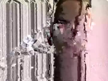 girl
        spud351025 cam image #2910579