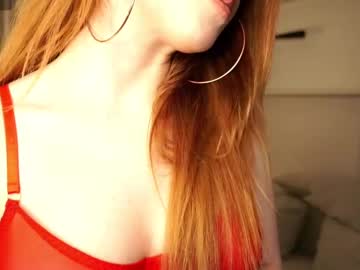 girl
        who_s_there cam image #4369274