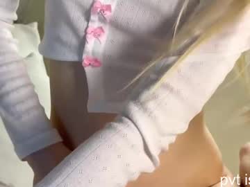 girl
        popshhhik cam image #4072160