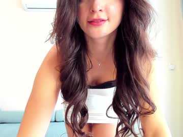 girl
        elaanna cam image #3299539