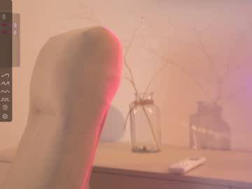 girl
        oki_dokie cam image #1687534