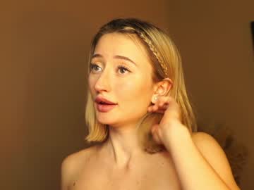 girl
        wendy_amber cam image #1813606