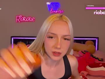 girl
        riababe cam image #4390332