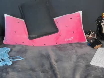girl
        pussylovekate cam image #854511