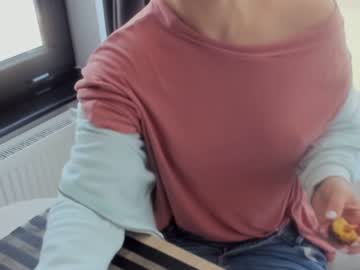 girl
        nyconik cam image #1700390