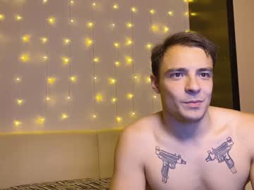 couple
        k1tty_cute cam image #1430372