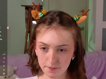 girl
        charming_flower cam image #3881606