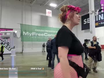 girl
        laurenphillips cam image #3757559