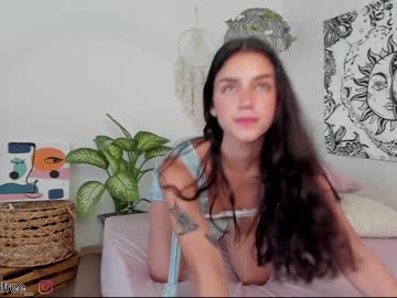 girl
        grettabenett_ cam image #146819