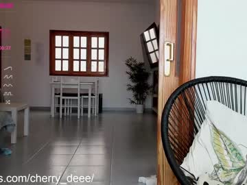 girl
        cherry_deee cam image #1260790