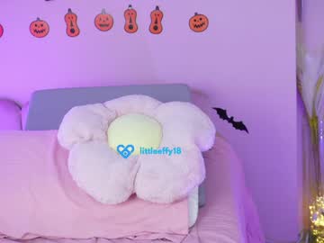 girl
        little_effy18_ cam image #3576035