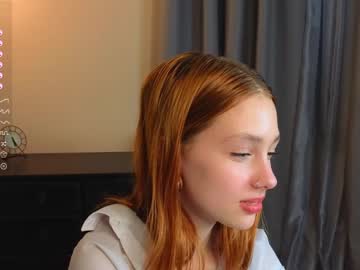 girl
        shirleywhitney cam image #1723301