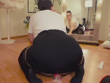 girl
        chery_lady22 cam image #3303736