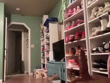 girl
        oftenelle cam image #1121078
