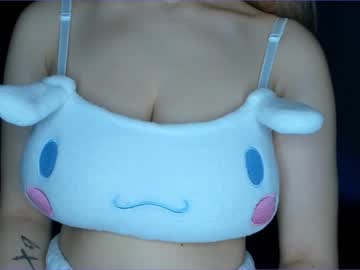 girl
        annamellis cam image #1819061