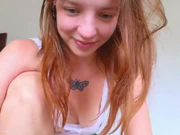 girl
        my_mia_ cam image #4366508