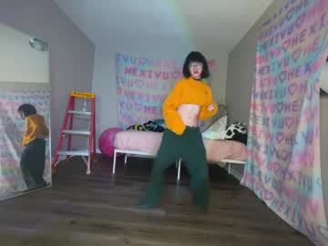 girl
        hexivu cam image #4452664