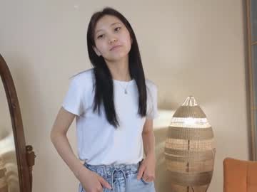 girl
        albertaedgington cam image #2963880