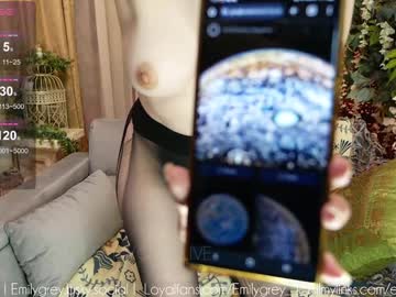 girl
        emilygrey_ cam image #4304253