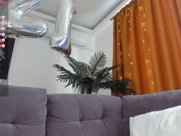 girl
        alexislove007 cam image #1092325