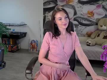 girl
        jennycutey cam image #3467395