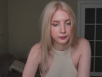 girl
        oh_honey_ cam image #3670939