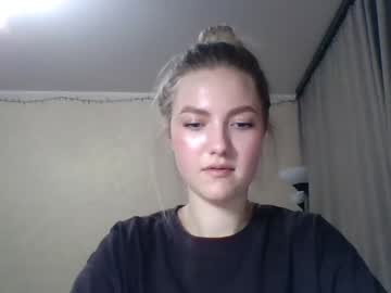 girl
        aksssgirl cam image #602031