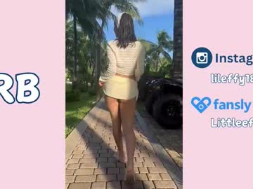 girl
        little_effy18_ cam image #4121564