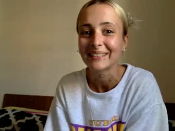 girl
        neighborbestie cam image #1640904