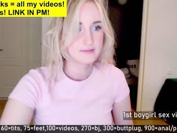 girl
        lailatoks cam image #2631438