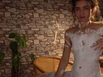 girl
        urcutelinda cam image #3355628