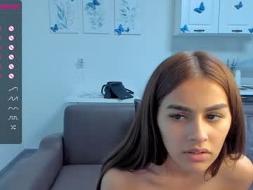 girl
        cherylstafordy cam image #1325800