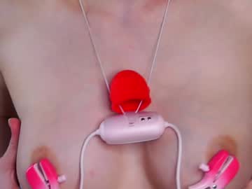 girl
        taitehambelton cam image #3629966