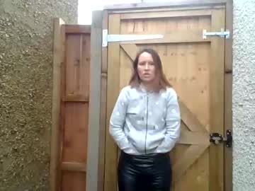 girl
        eatmypie69 cam image #1926463