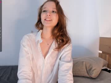 girl
        hayleewelch cam image #2021313