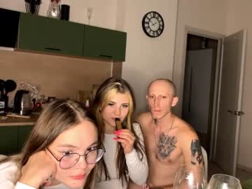 couple Webcam Girls Sex Thressome And Foursome with tom_sophie_