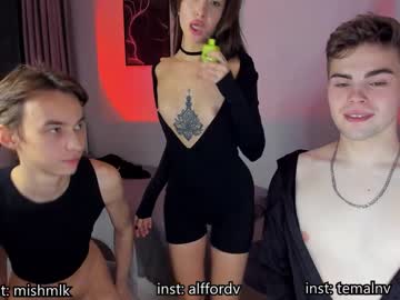 couple
        linkinsweeet cam image #1933435