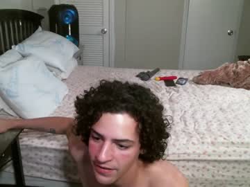 couple
        kyliecakezz cam image #877122