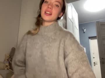 girl
        angel_from_sky cam image #1705921
