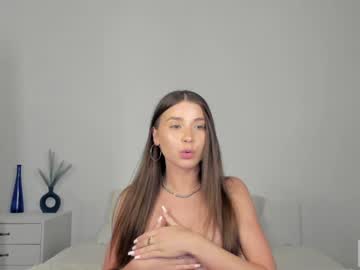 girl
        violetta_finch cam image #3022599