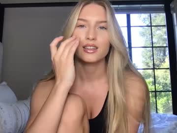 girl
        thezabrina cam image #1803872