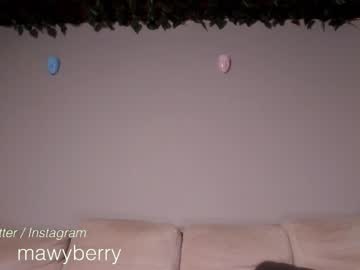 girl
        maryberrygh_ cam image #1274116