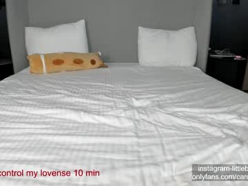 girl
        carolinaherera cam image #1856192