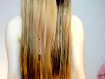 girl
        candy__mandy cam image #965197