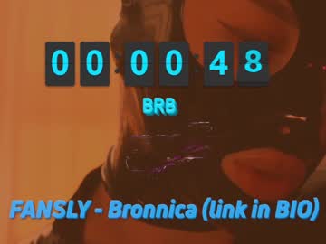 girl
        bronnica cam image #213626