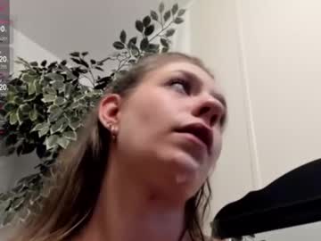 couple
        horny_honeyy cam image #3006422