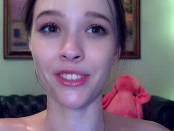 girl
        _demi_dee_ cam image #798136