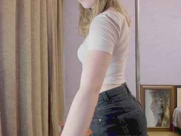 girl
        candy_campbell cam image #1348444