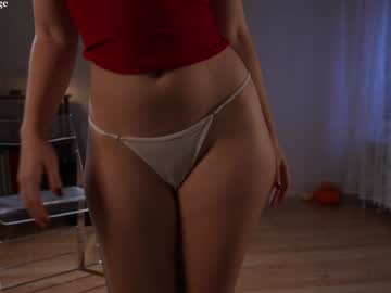 girl
        alisonrouge cam image #3709558