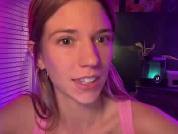 girl
        oliviahansleyy cam image #3691334